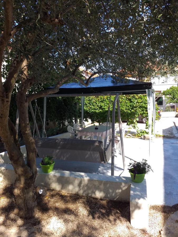 Apartments Jelicic Biograd Na Moru Exterior foto