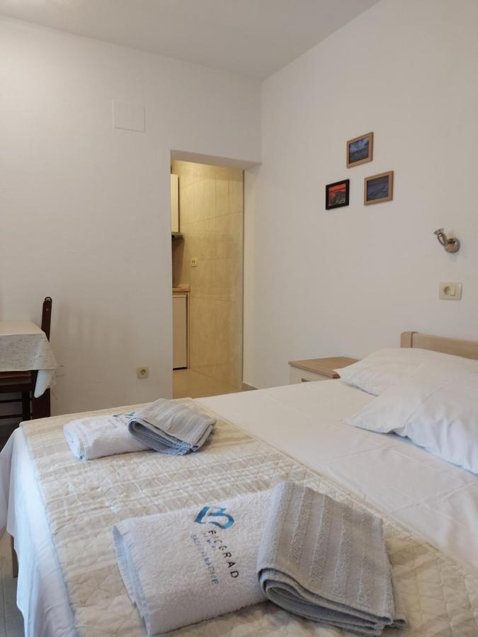 Apartments Jelicic Biograd Na Moru Exterior foto