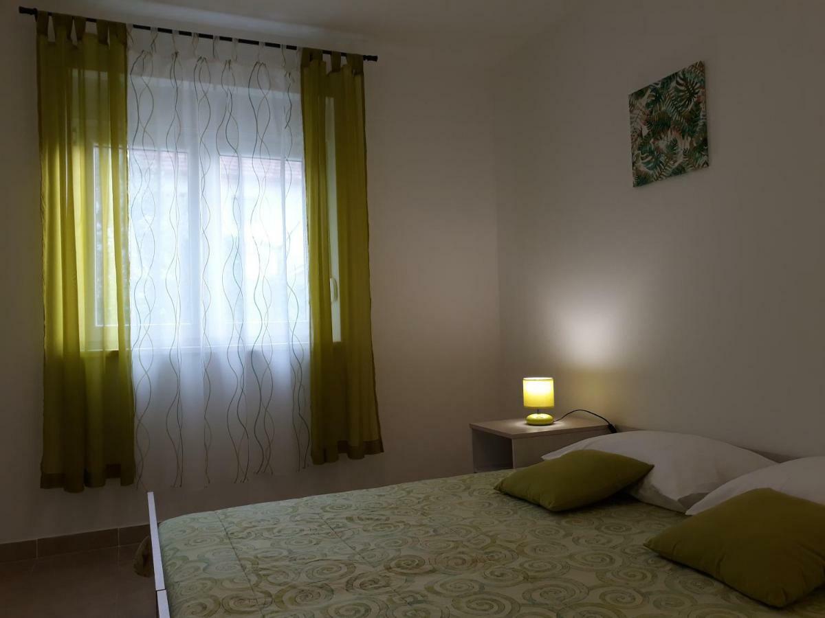 Apartments Jelicic Biograd Na Moru Exterior foto