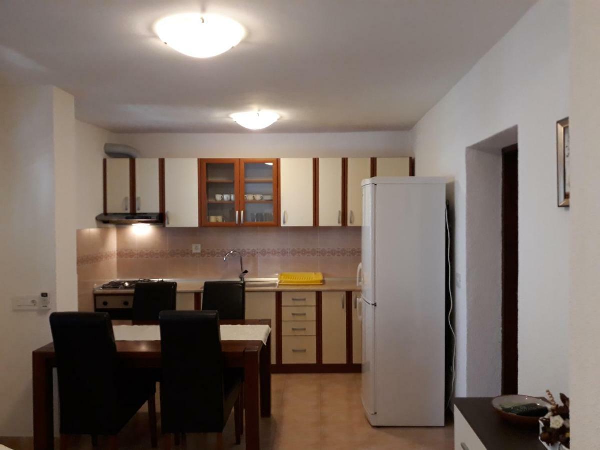 Apartments Jelicic Biograd Na Moru Exterior foto